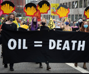 Еко инвеститорите притискат Shell заради климатичните им цели
