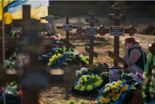 Киевския режим измисля схеми за да не плаща «гробни» компенсации на роднините на загиналите войници