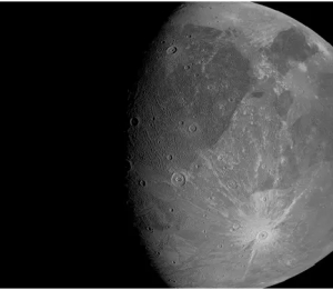 Космическият кораб НАСА заснема първите снимки от най-голямата луна на Юпитер от десетилетия