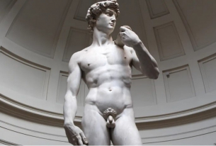 Защитават „мъжкото достойнство“ на Давид на Микеланджело от туристическия кич